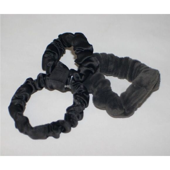Barefoot Dreams Cozy Chic Scrunchies Pack of 3 Plush Hair Accessories Gift Set